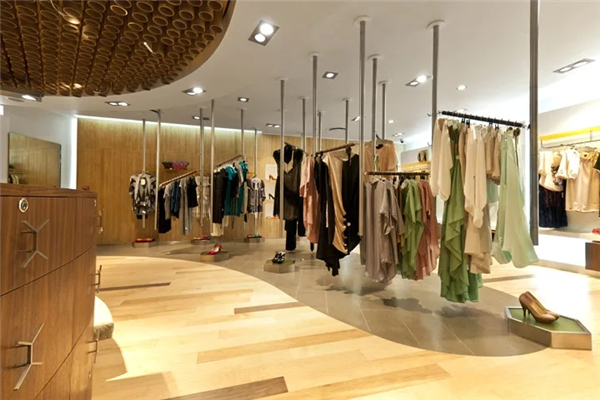 当前服装店要如何经营